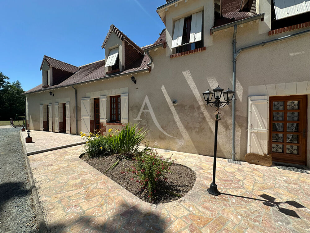 Maison 6 pièces 169 m² · à Seigy · 169 m² · 223 000 €