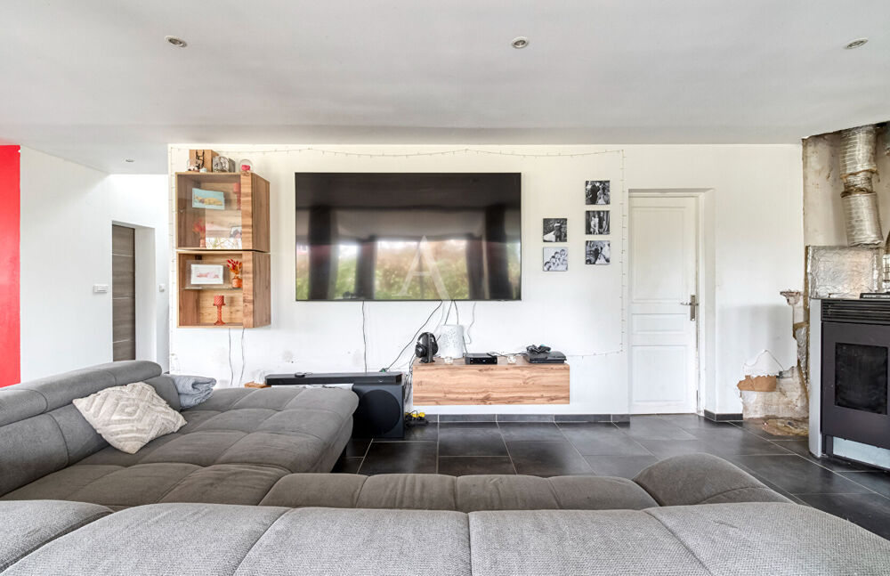 Vente Maison À VENDRE  - Maison de 122 m² - Brissarthe / Chemiré - À deux pas de la Sarthe Brissarthe