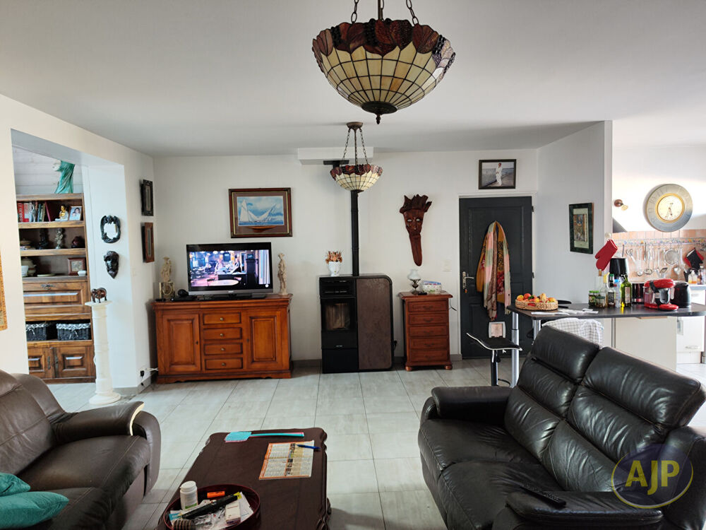 Vente Maison Maison L Aiguillon Sur Mer 7 pièce(s) 171 m2 L aiguillon sur mer