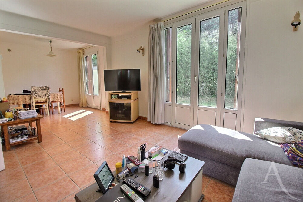 Le calme à deux pas du métro : 4 chambres et jardin à Chevilly-Larue