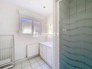  Immeuble � vendre 15 + pi�ces 640 m�