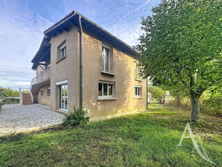 Appartement 5 pièces 148 m² · à Pins-Justaret · 148 m² · 189 000 €