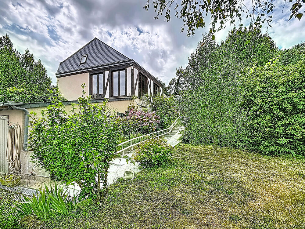 Maison 7 pièces 159 m² · à Bouchemaine · 159 m² · 551 500 €