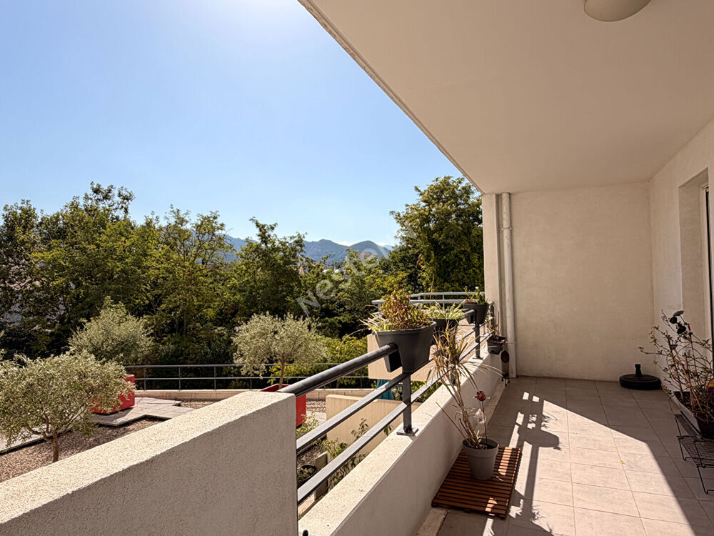 Exclusivité NESTENN Marseille 8 - Appartement 3 pièces lumineux Pont de Vivaux (PKG en sus)