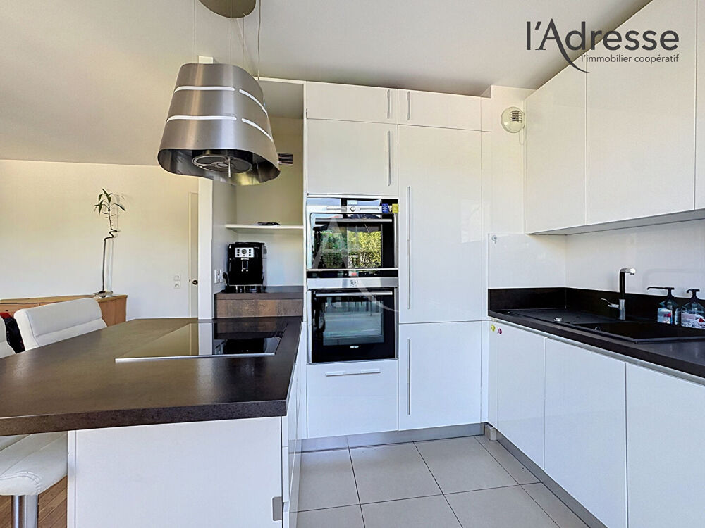 Vente Appartement PUTEAUX/ République - Appartement 3 pièces 62m² - 1 Terrasse 16m²  - 1 Parking - 1 Cave Puteaux