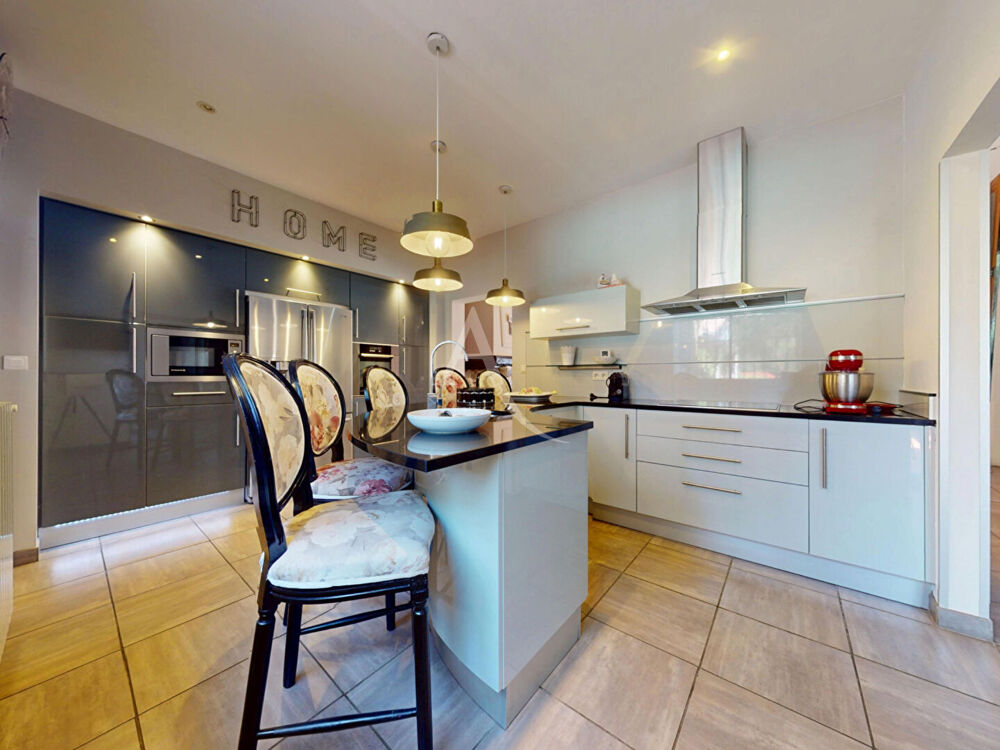Vente Maison Belle bâtisse en pierre avec jardin et garage Lezignan corbieres