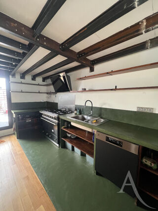  Appartement à louer 4 pièces 122 m²
