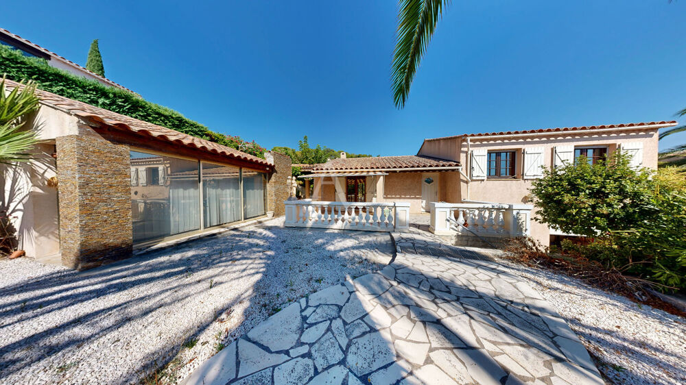 Vente Maison VILLA CARQUEIRANNE AVEC STUDIO INDEP ET GARAGE Carqueiranne