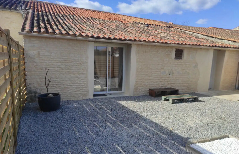 Courçon - Maison T2 meublée