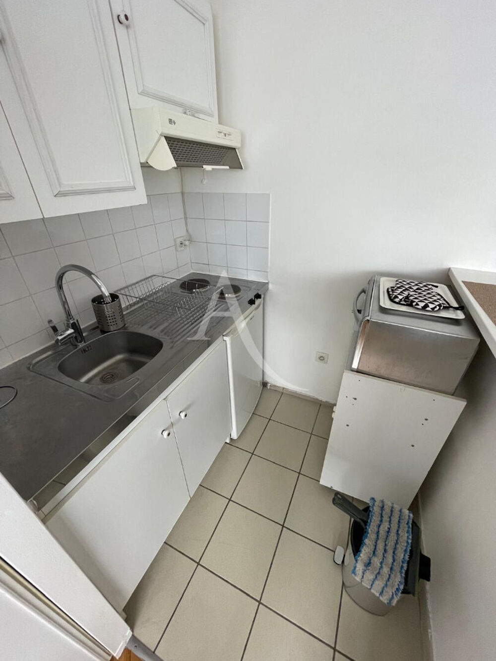 Location Appartement Grand studio - proximité métro Louis Aragon Villejuif