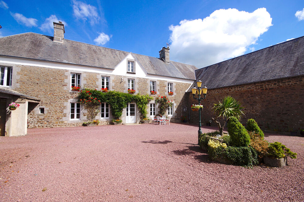 LA MANCHE Demeure de prestige pres Coutances 350 m2 avec 9ha
