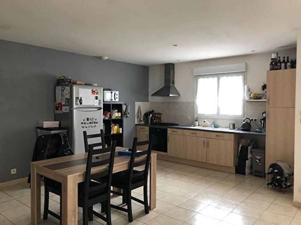 Location Maison Loue Cras maison T4 récente de plain pied sur terrain clos Cras sur reyssouze