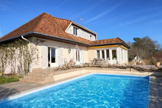  Maison à vendre 8 pièces 277 m²