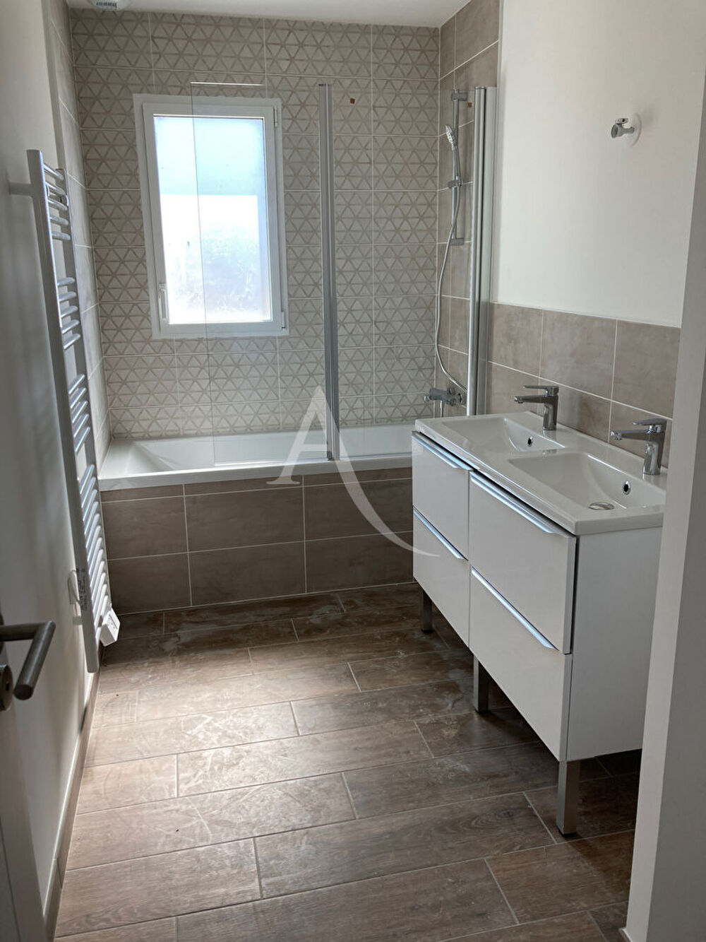 Location Maison Maison Ferrieres 4 pièces 85 m2 Ferrieres