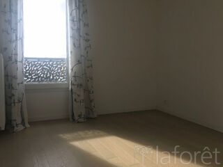  Appartement à louer 3 pièces 65 m²