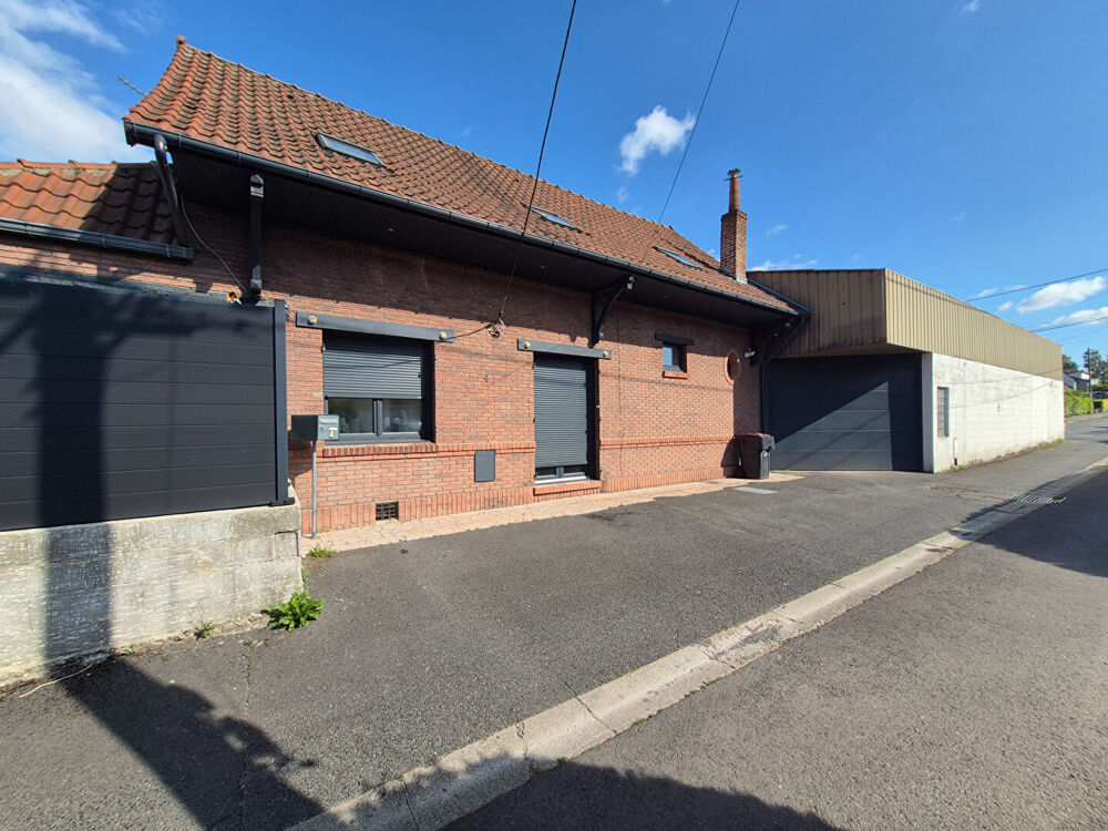 Maison semi plain-pied 5 chambres avec Hangar