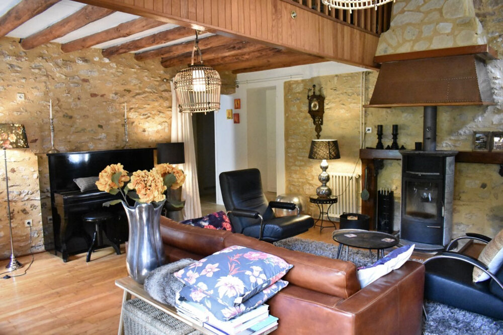 Vente Maison Magnifique ensemble en pierres, grange en bois et forêt attenante Prayssac
