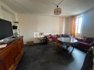  Immeuble à vendre 6 pièces 216 m²