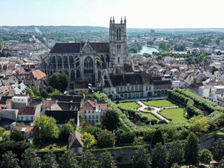  Immeuble � vendre 8 pi�ces 134 m�