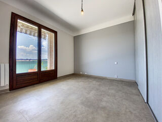  Appartement à louer 2 pièces 72 m²