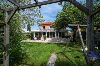  Maison � vendre 8 pi�ces 193 m�