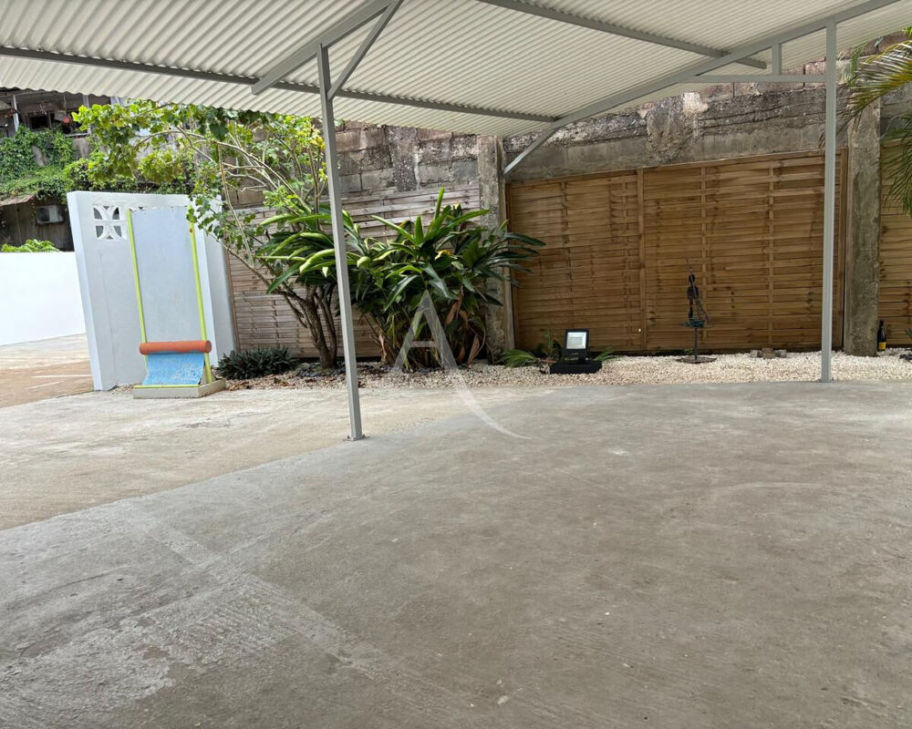 Vente Immeuble Immeuble pour investisseur - double accès - Cayenne Cayenne