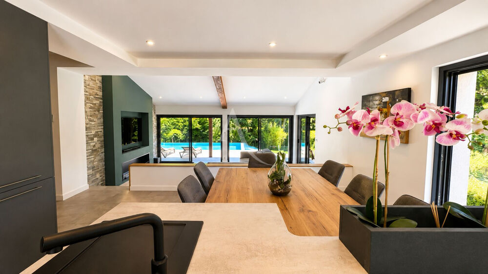 Vente Maison COLOMIERS CABIROL Villa d'architecte T8 255m² avec piscine et garage Colomiers