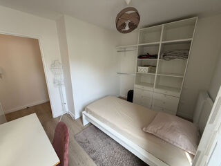  Appartement à louer 4 pièces 75 m²