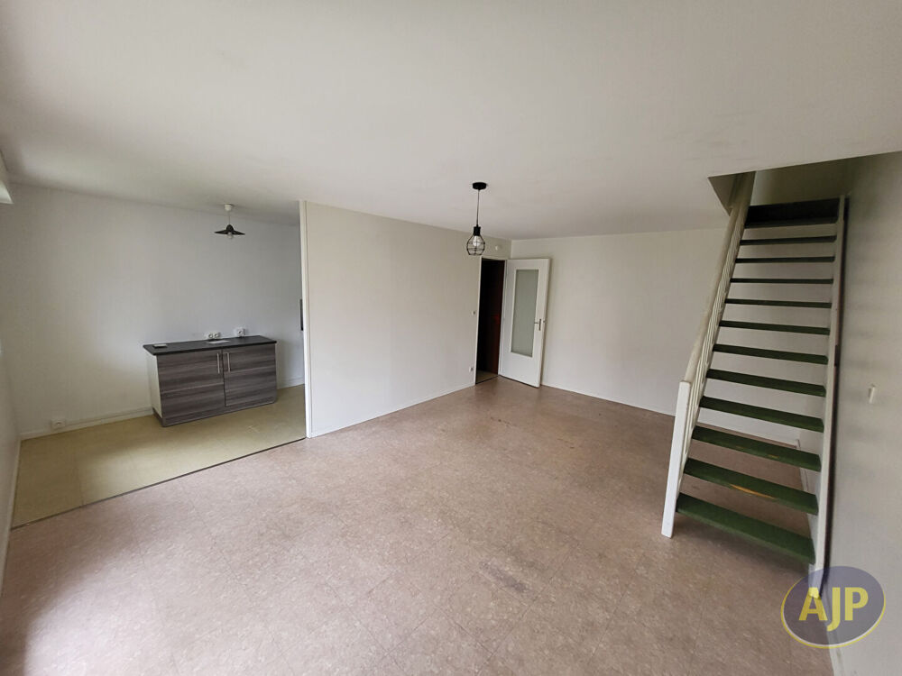 Location Appartement Appartement  Duplex Nantes 2 pièce(s) 54.83 m2 Nantes