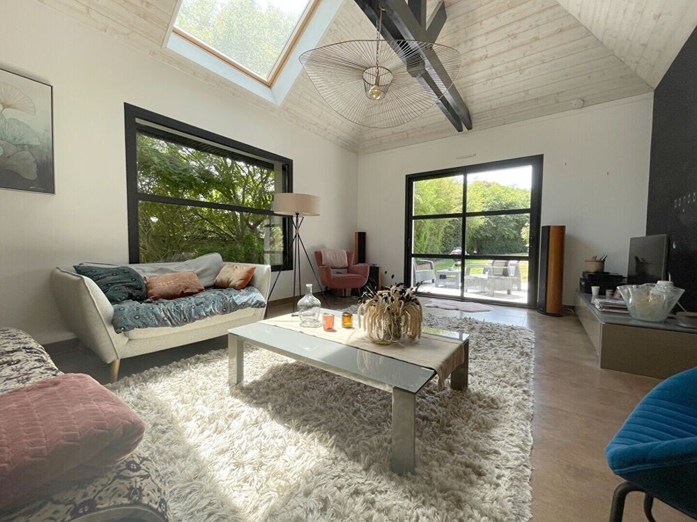 Vente Maison A vendre à Vannes Tréhuinec maison contemporaine 5 pièces 144 m²  sur 1070 m² de terrain sous sol complet Vannes