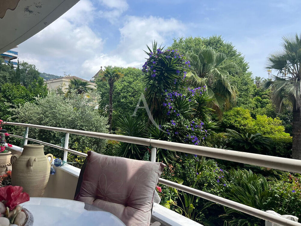 Appartement Cannes grand 4 pièces résidence sécurisée avec piscine