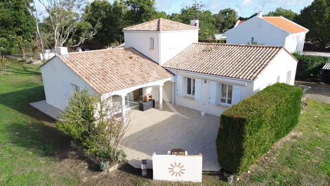   Maison La Chapelle Hermier 7 pièce(s) 122 m2 Maison - 7 pièce(s) - 122 m²