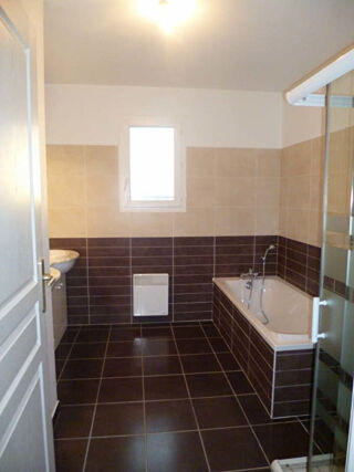  Maison à louer 5 pièces 109 m²