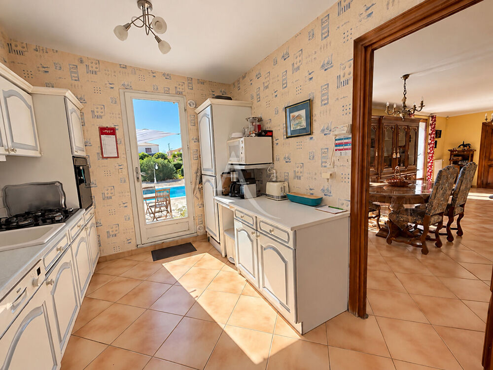Vente Maison Paulhan maison avec dépendance sur 2400m2 avec piscine Paulhan
