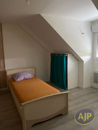  Appartement � louer 4 pi�ces 79 m�