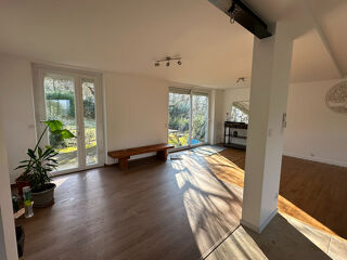  Maison à louer 8 pièces 205 m²