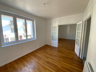  Immeuble à vendre 11 pièces 356 m²