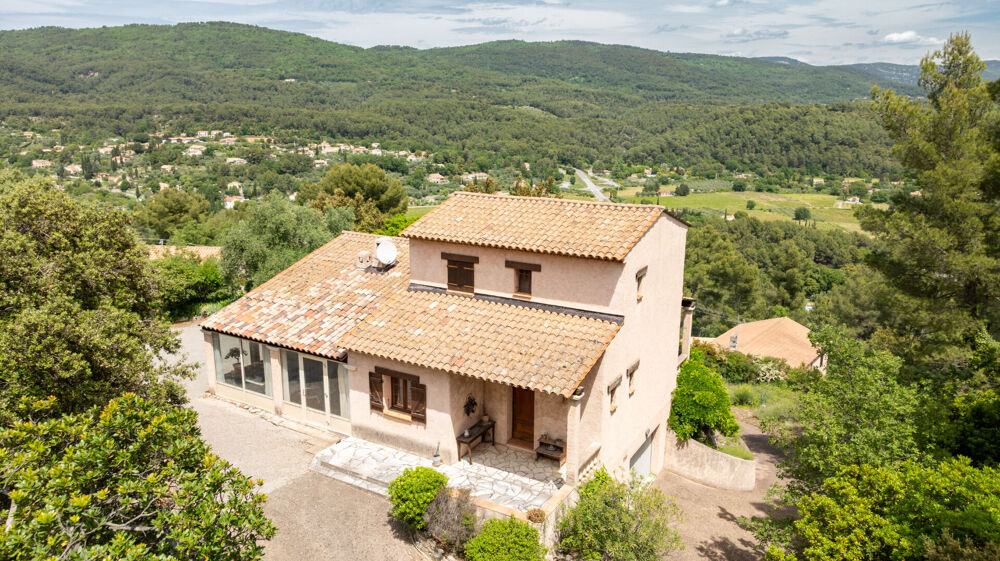 Vente Maison EXCLUSIVITE A VENDRE - MAISON FIGANIERES VUE 118m² + véranda et sous sol complet sur terrain clos de 1500m² Figanieres