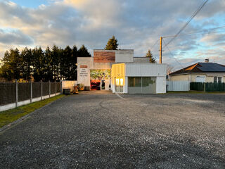  Immeuble  vendre 6 pices 325 m