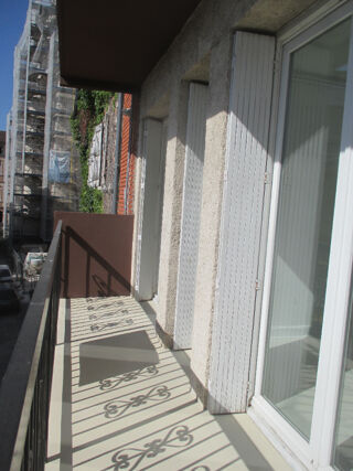  Appartement à louer 2 pièces 63 m²