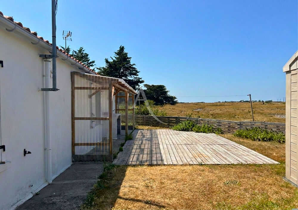 Vue exceptionnelle pour cette longère à Bouin