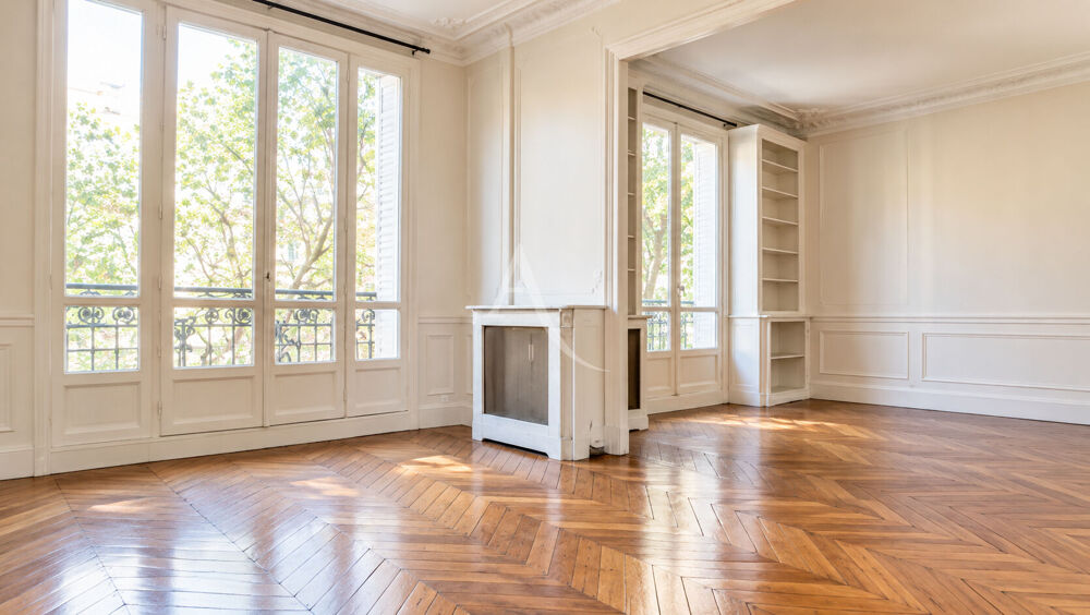 Location Appartement PARIS 7e -TOUR EIFFEL  - Bel appartement ancien ! Paris 7