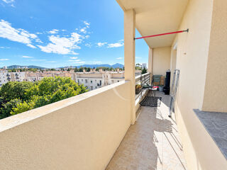  Appartement à louer 3 pièces 60 m²