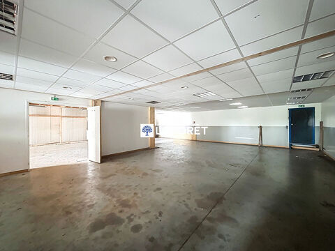   Local d'activité TOUSSAINT 4 pièce(s) 266 m² 