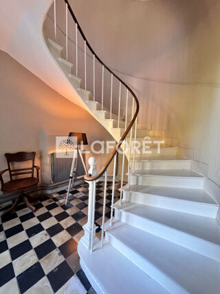  Villa  vendre 14 pices 380 m