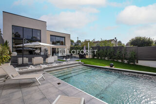  Maison � vendre 8 pi�ces 250 m�