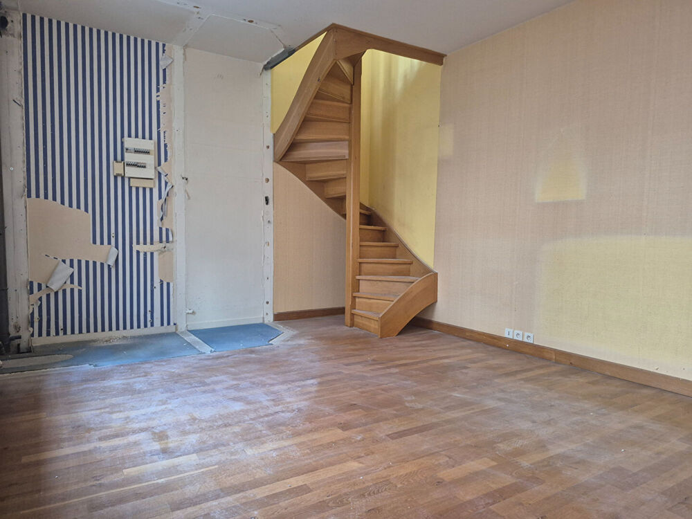 Vente Appartement VIEUX LILLE - PLATEAU BRUT A AMENAGER EN T2 DE 47 M² LOI CARREZ Lille