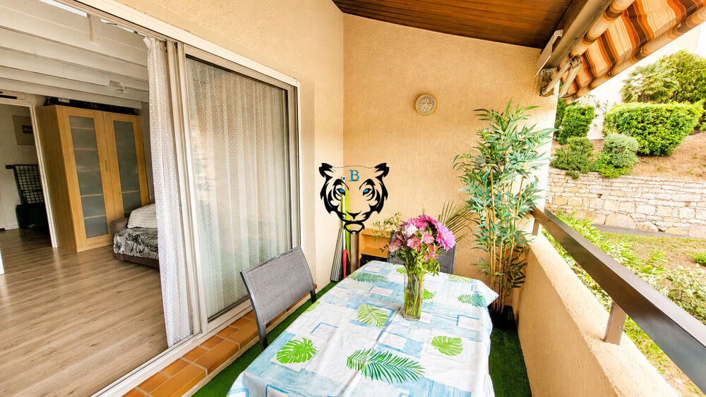 Vente Appartement PLAGE A PIED. STUDIO-MEZZANINE Les Issambres Les issambres