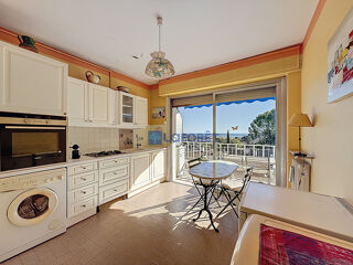  Appartement � vendre 3 pi�ces 81 m�