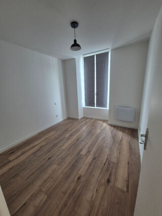  Appartement à louer 3 pièces 43 m²